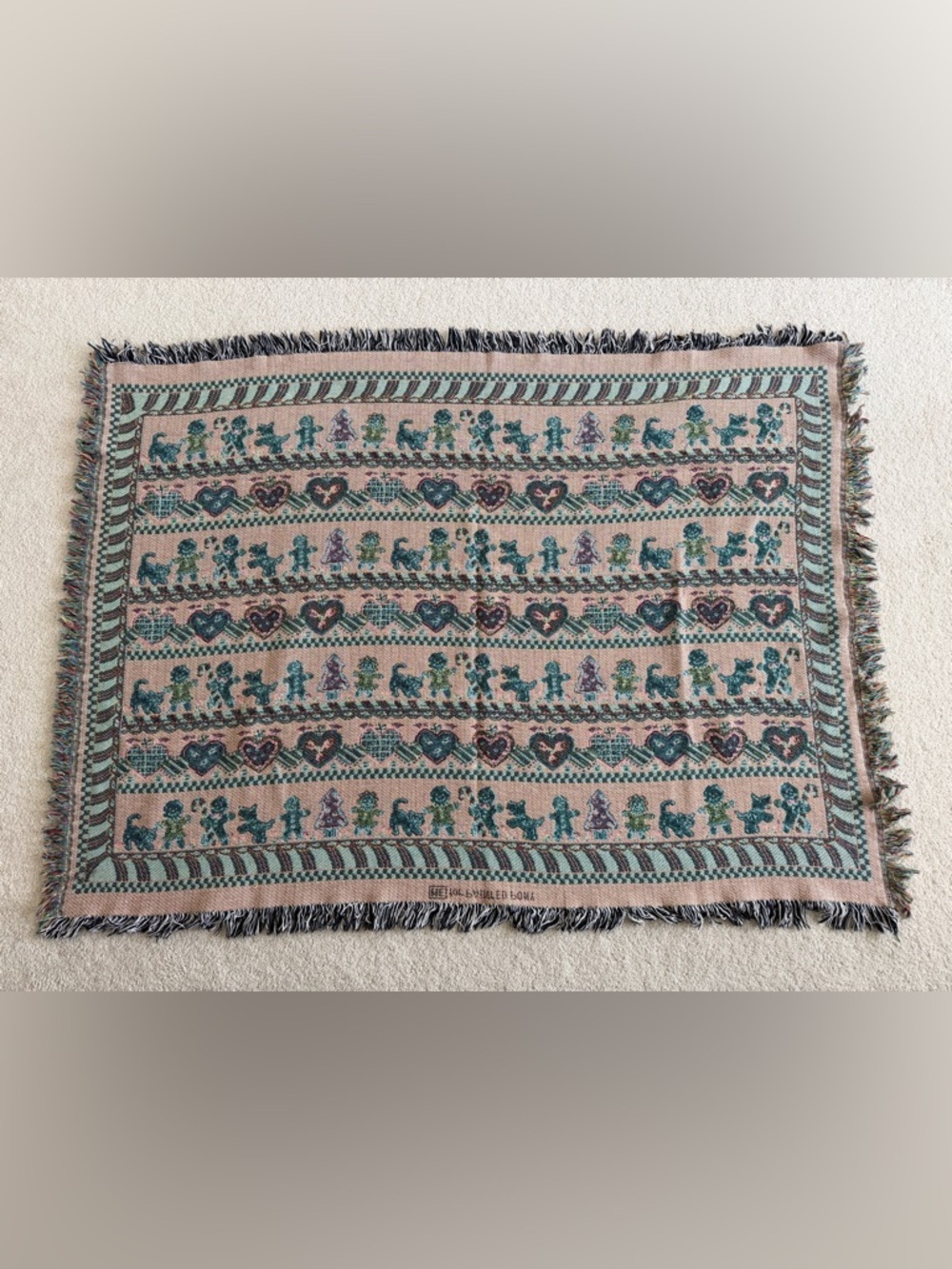 Christmas Festive Gingerbread Holiday Throw Tapestry Blanket with Fringe - Picture 6 of 6